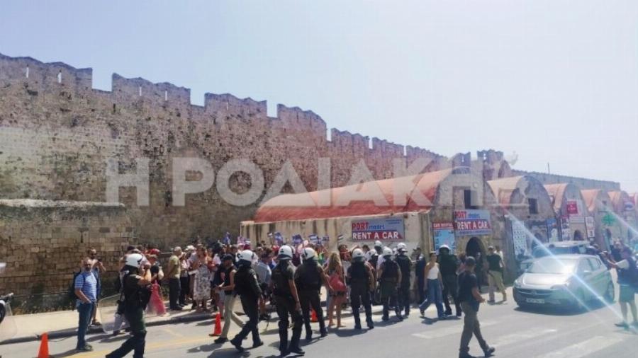 Ρόδος: Evτασn λόγω άφιξης κρουαζιερόπλοιου με 650 Ισραηλινούς τουρίστες – Ισχυρά μέτρα Aσφαλεiας και πpoσαγωγές