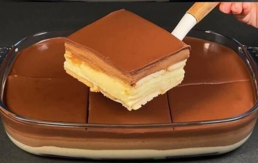Γλυκό ψυγείου με σοκολάτα και κρέμα – Εύκολο χωρίς ψήσιμο