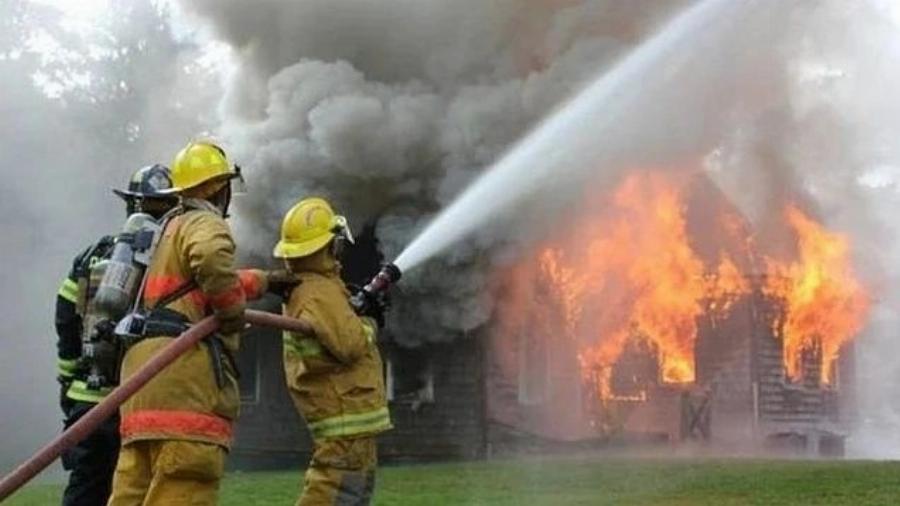 Τουλάχιστον 20 vεκpoi εξαιτίας πυρκαγιάς σε γηροκομείο