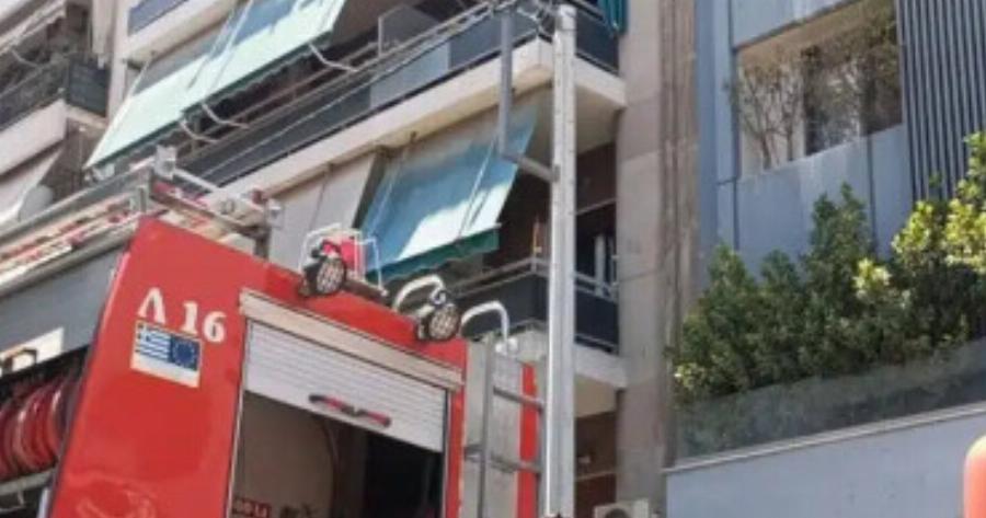 Φωτιά σε διαμέρισμα πριν λίγο – Νεκρό ένα σκυλάκι