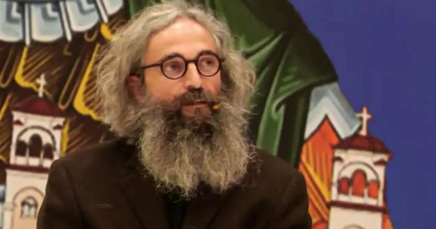 Άρης Σερβετάλης: Αγνώριστος για τον Ρόλο του Αγίου Ιωσήφ του Ησυχαστή