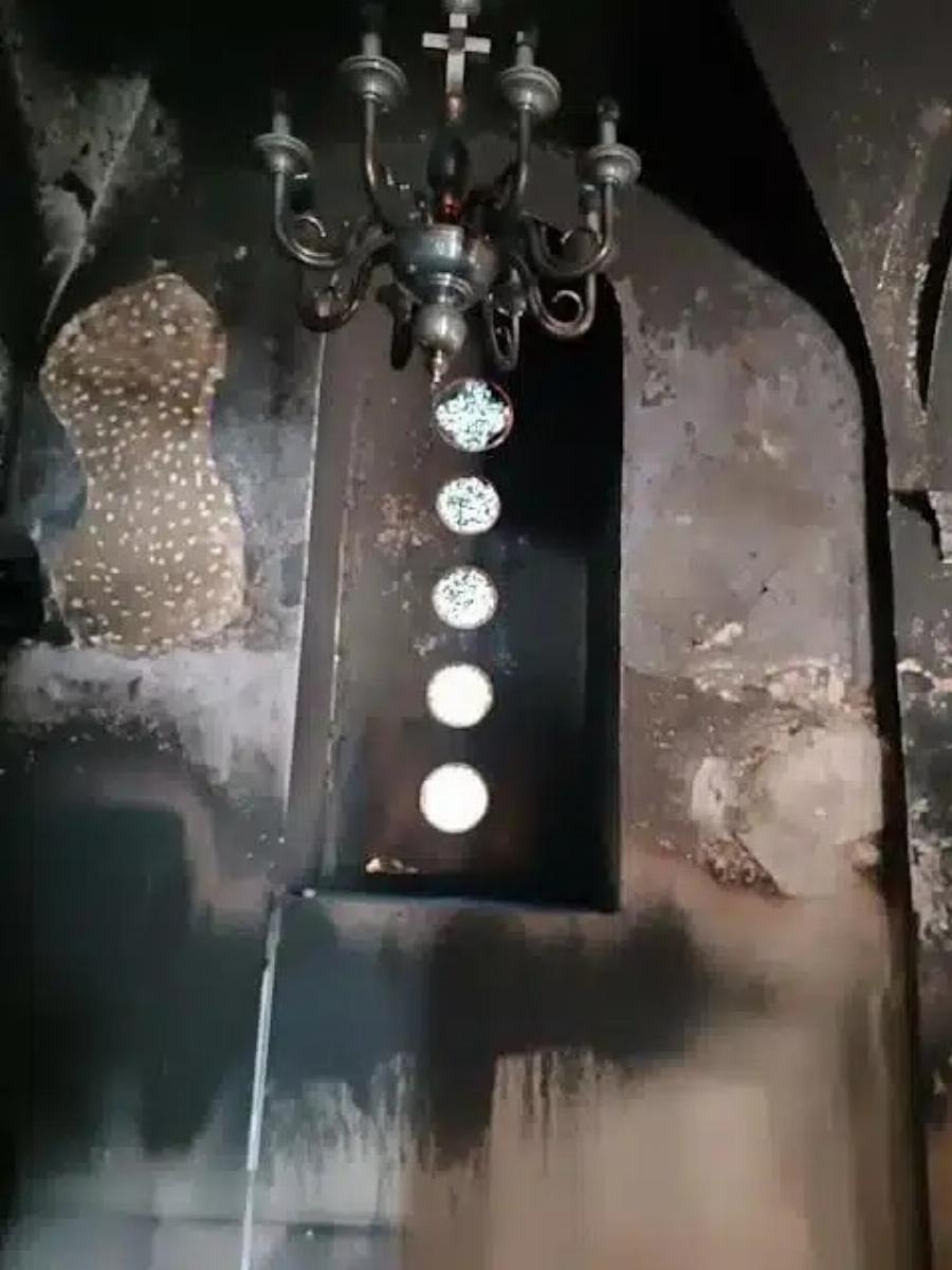 Καταστράφηκε από φωτιά ο ναός του Αγίου Νικολάου – Έμεινε άθικτη η εικόνα του Αγίου!