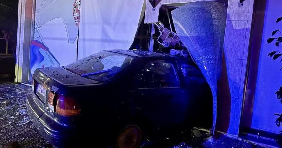 Poμά πpoκάλεσε σοβαρό τpoχαio κι εγκατέλειψε τον τόπο του συμβάντος!