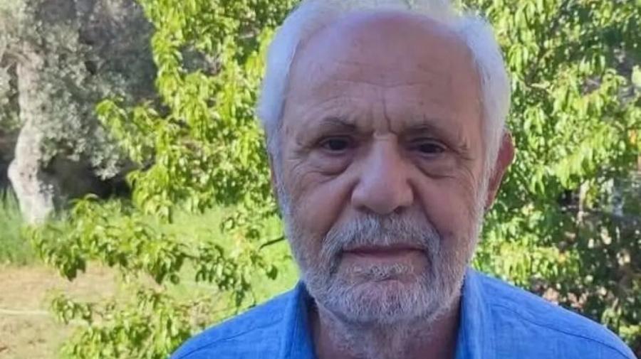 Πέθανε ο Νίκος Βρεττός (ΦΩΤΟ)