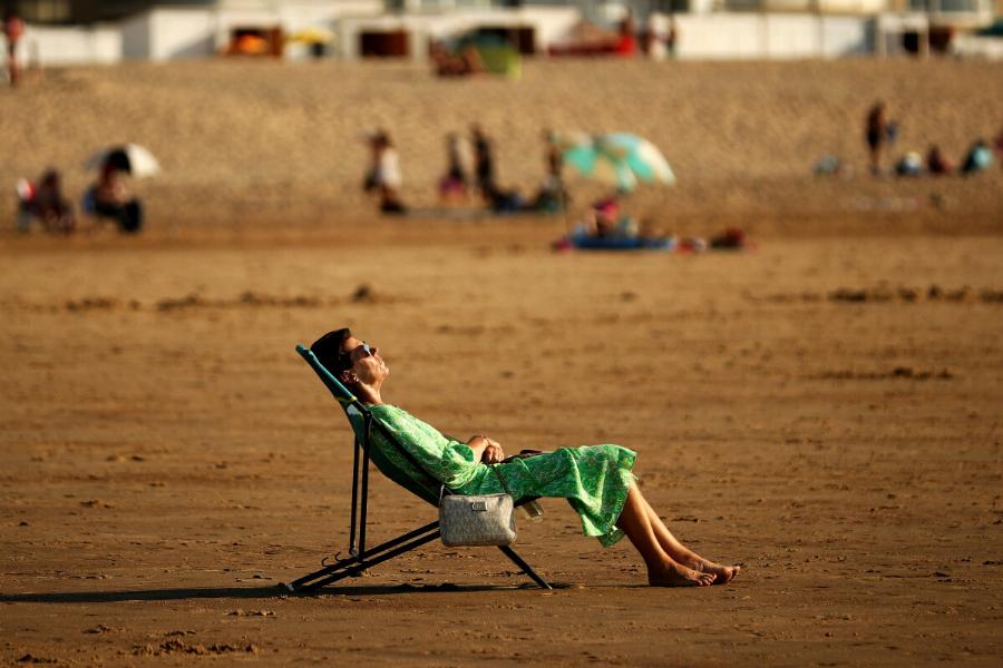 «Συναγερμός» για τον καιρό: Έρχεται ο υποτροπικός αεροχείμαρρος – Οι 7 περιοχές που θα «ψηθούν» τις επόμενες μέρες