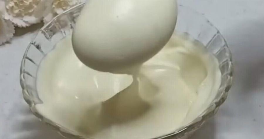 Με τα αυγά που περίσσεψαν έφτιαξα αυτή τη μαγιονέζα και έγινε ανάρπαστη