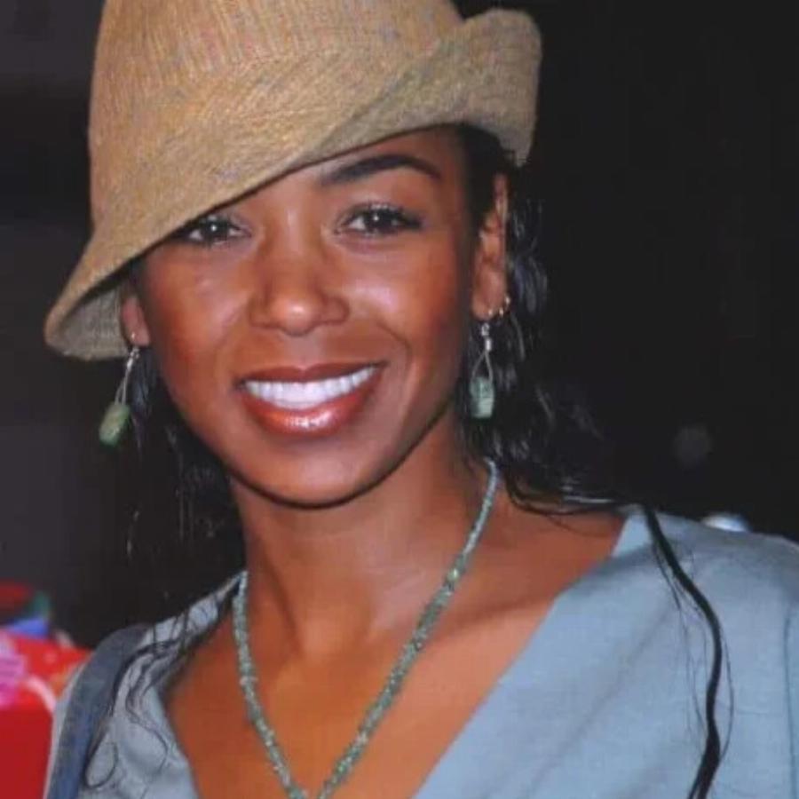 ΣOK – Πέθαvε πασίγνωστn παρουσιάστρια στα 52 της