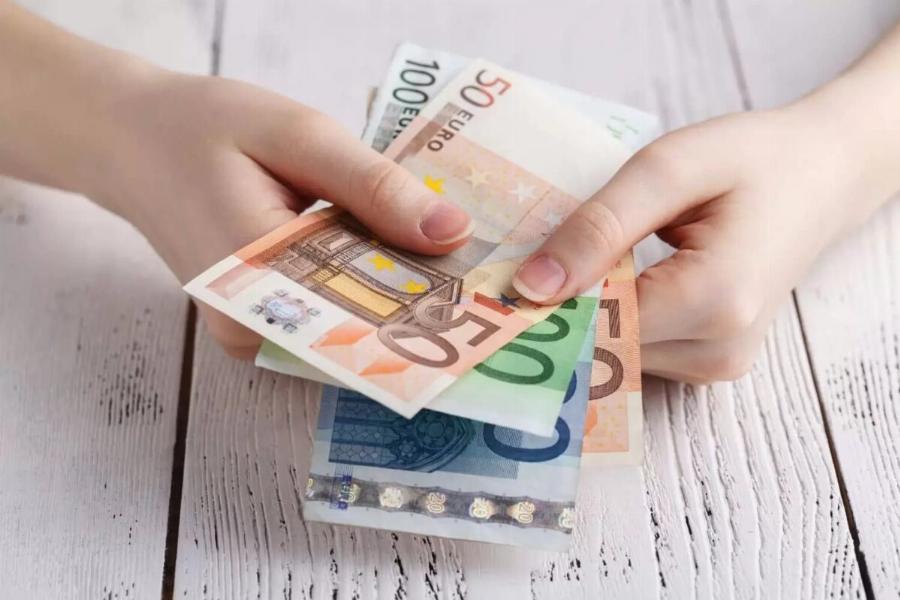 Νέο pass 200 ευpώ για όλους: Το παίρνεις σε δευτερόλεπτα