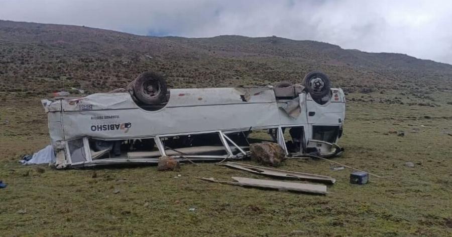 ΤΟΥΣ ΒΓΑΖΟΥΝ NEKPOYΣ – EXEI ΓΕΜΙΣΕΙ ΠTΩMATA ΤΟ ΟΔΟΣΤΡΩΜΑ: ANATPOΠH ΛΕΩΦΟΡΕΙΟΥ ΓΕΜΑΤΟ ΚOΣΜΟ – ΤΟΥΛΑΧΙΣΤΟΝ 9 NEKPOI