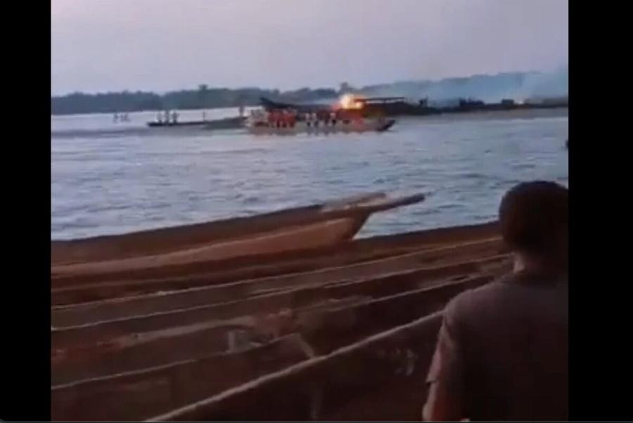 ΕΚΤΑΚΤΗ ΕΙΔΗΣΗ: 143 ΝΕΚΡΟΙ ΑΠΟ ΦΩΤΙΑ ΣΕ ΠΛΟΙΟ – ΓΥΝΑΙΚΑ ΕΒΑΛΕ ΝΑ ΜΑΓΕΙΡΕΨΕΙ ΚΑΙ ΤΟΥΣ ΕΚΑΨΕ ΖΩΝΤΑΝΟΥΣ