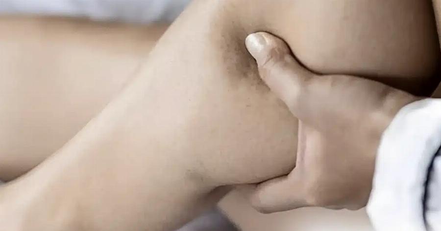 Η βιταμίνη που χρειάζεστε αν σας πονάνε τα πόδια σας και τα κόκαλα σας