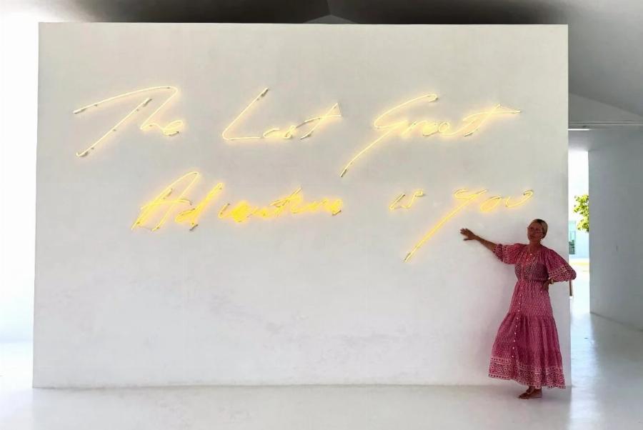 Ηλιοκαμένη και ξυπόλυτη – Η Μαρί Σαντάλ όπως δεν την έχουμε ξαναδεί σε εξωτικό προορισμό