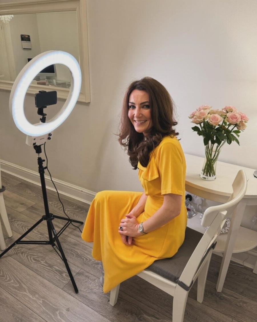 Παγκόσμιο σοκ: Αυτή είναι η «τρομακτική» σωσίας της Μίντλετον, Χάιντι Αγκάν, έκανε την ομοιότητα… επάγγελμα