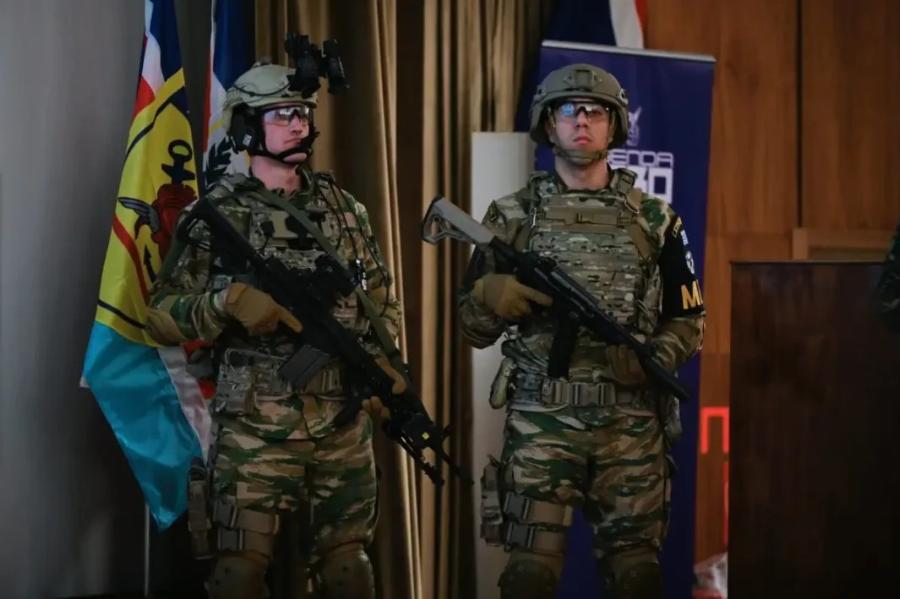 Auτή θα είναι η νέα στολή του Στρατού – Αλλάζουν ακόμα και τα άρβυλα