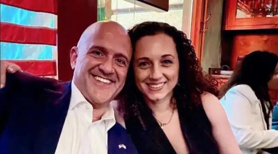 Θρήνος για τον Έντι Ζεμενίδη: Πέθανε η χαμογελαστή σύζυγός του Βίκυ