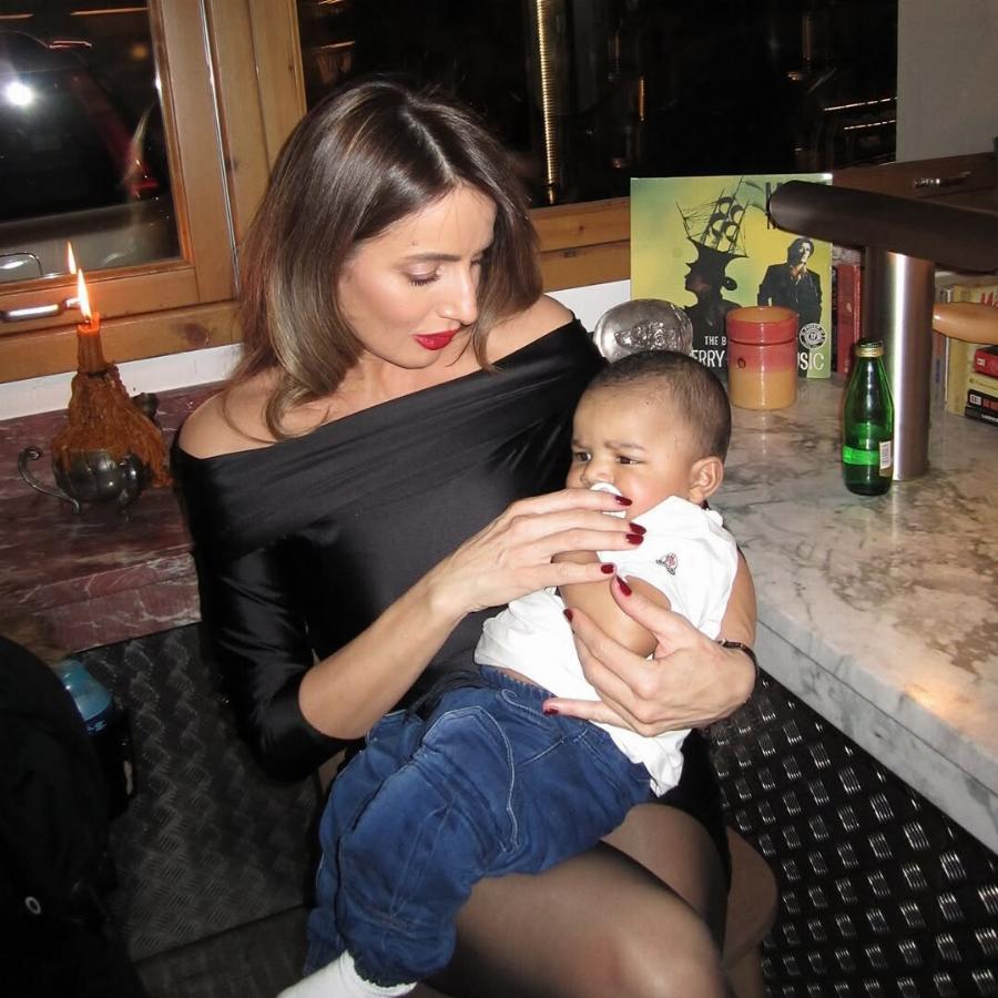 «Θα σας πω ένα μυστικό»: Το είχαν καταλάβει όλοι κι επιτέλους το επιβεβαίωσε – Τρισευτυχισμένη η Καινούργιου στην αγκαλιά του Πάνου