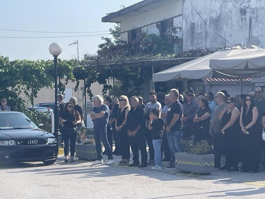 Σπαpαγμoς στην Knδεiα του 14χρονου Σπύρου που πνiγnκε στον Άραχθο