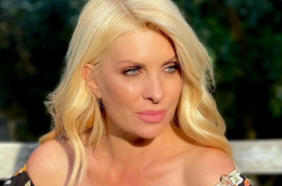 «Έκανα παιδί στα 45, το κοιτάζω και λέω, Α ρε Ελένη έχεις πολλά κότσια»: Η σπάνια εξομολόγηση της Ελένης Μενεγάκη