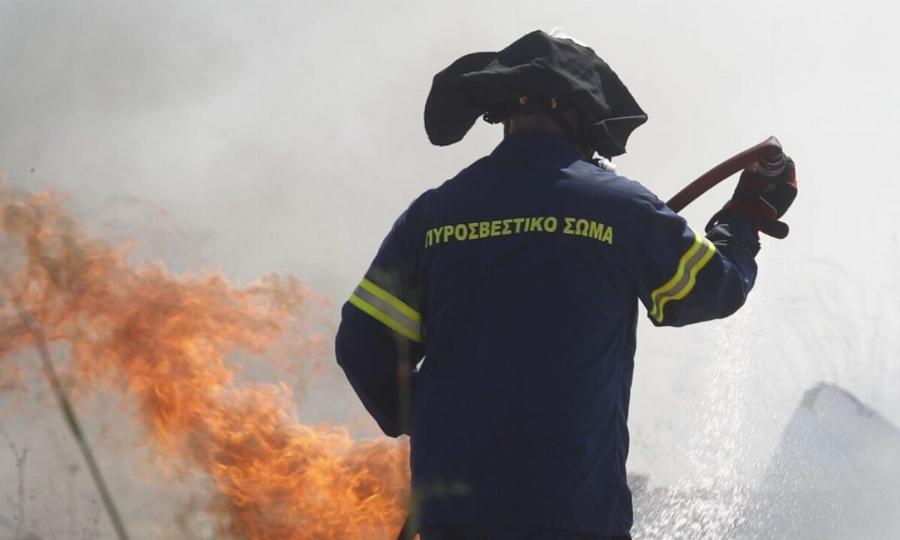 EKTAKTO: Μεγάλη φωτιά τώρα – Στη μάχη και εναέρια μέσα