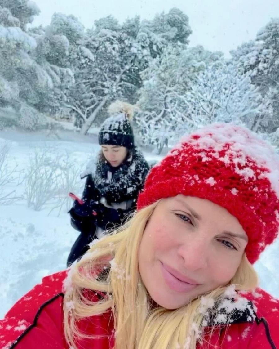 Είναι η πιο όμορφη από όλες: Η κούκλα κόρη της Ελένης Μενεγάκη, Λάουρα έγινε 18 και κάνει τα όνειρά της πραγματικότητα