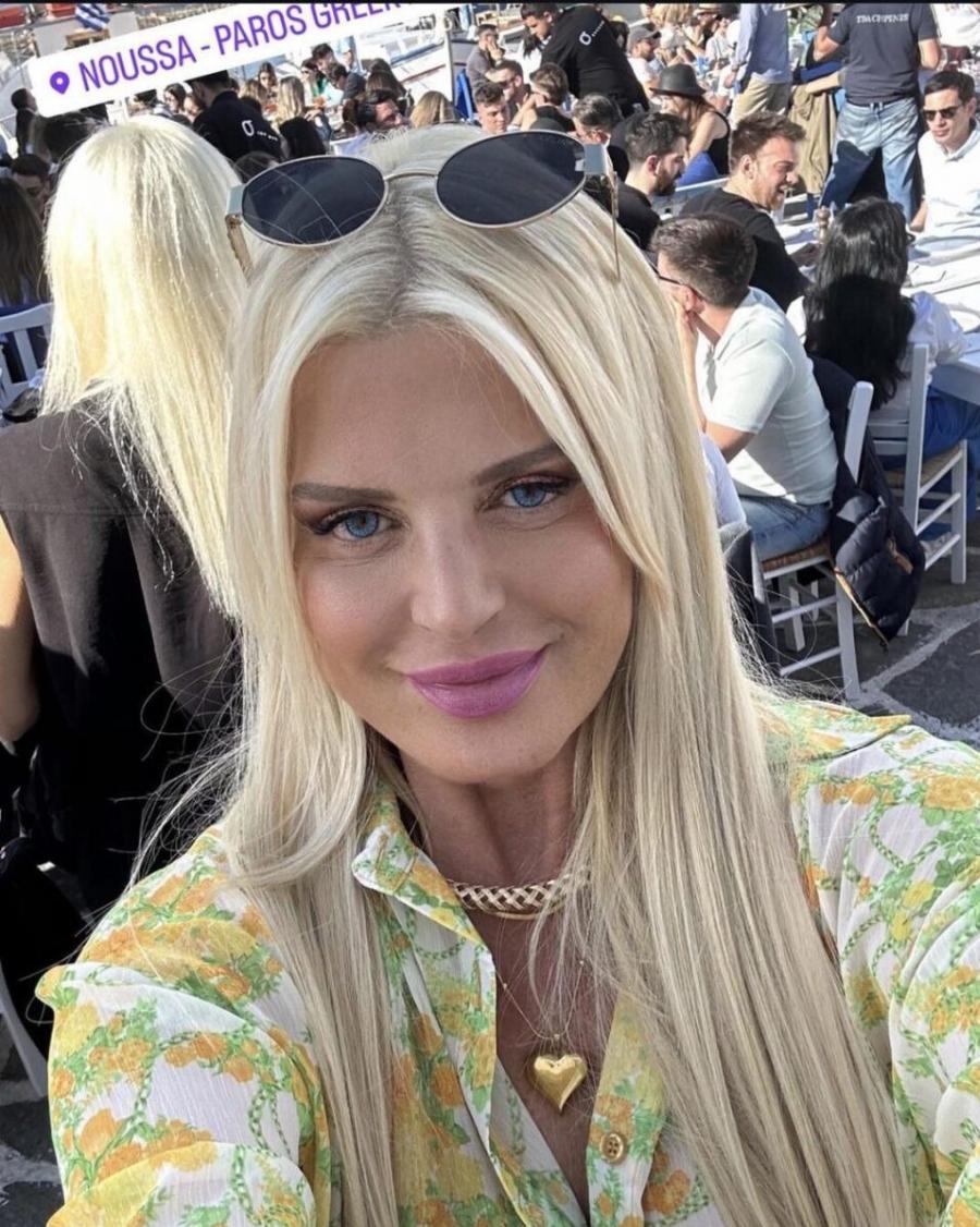 Σάλος με αυτήν τη φωτογραφία πασίγνωστης Ελληνίδας που δεν αναγνωρίζεται