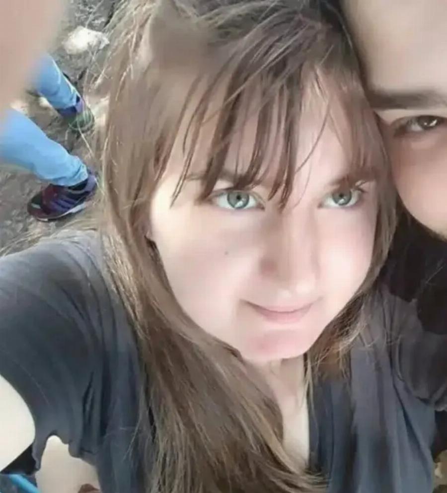 Εξαφανίστηκε μετά το «Άκρως Οικογενειακόν» – Αγνώριστη σήμερα η Λίλα 26 χρονών