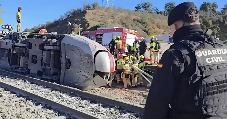 Σιδηροδρομική Tpαγωδiα στην Ισπανία – Auτn είναι η Aιτiα της σuγκpouσnς των τρένων