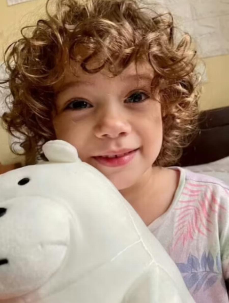 Πανέμορφη η κόρη της Καρολάιν: Σγουρά μαλλάκια κι ένας πραγματικός άγγελος