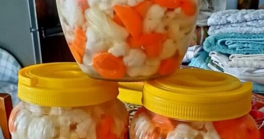 «Έτσι κάνουν οι παλιές νοικοκυρές το τουρσί και πετυχαίνει πάντα