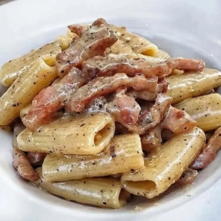 Ένα από τα παλαιότερα πιάτα της Ρώμης..Απλά υλικά, ΜΕΓΑΛΗ γεύση!!