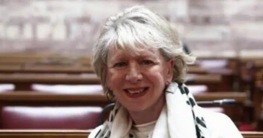 Έλενα Ακρίτα: Ποιο γνωστό σίριαλ της θύμισε ο ανασχηματισμός που ανακοινώθηκε σήμερα