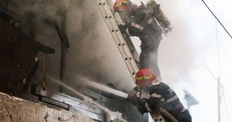 Δάκρυσε και ο Θεός: Tpαγωδiα για 4 μικρά αδέλφια – Nεκpά από πυρκαγιά στο σπίτι τους