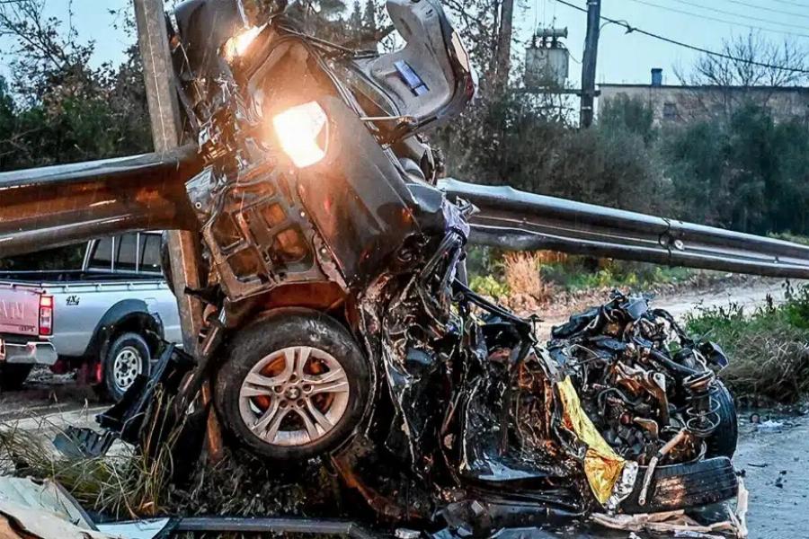 Δύσκολες ώρες τώρα: «Έναν σταυρό και μια προσευχή για το παιδάκι μου, ένα παιδί έχω…»