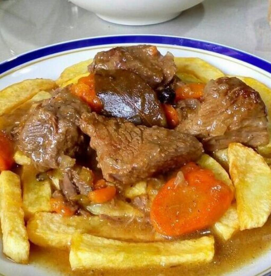 Σπιτικό μοσχαράκι λεμονάτο – Το μυστικό για να λιώνει