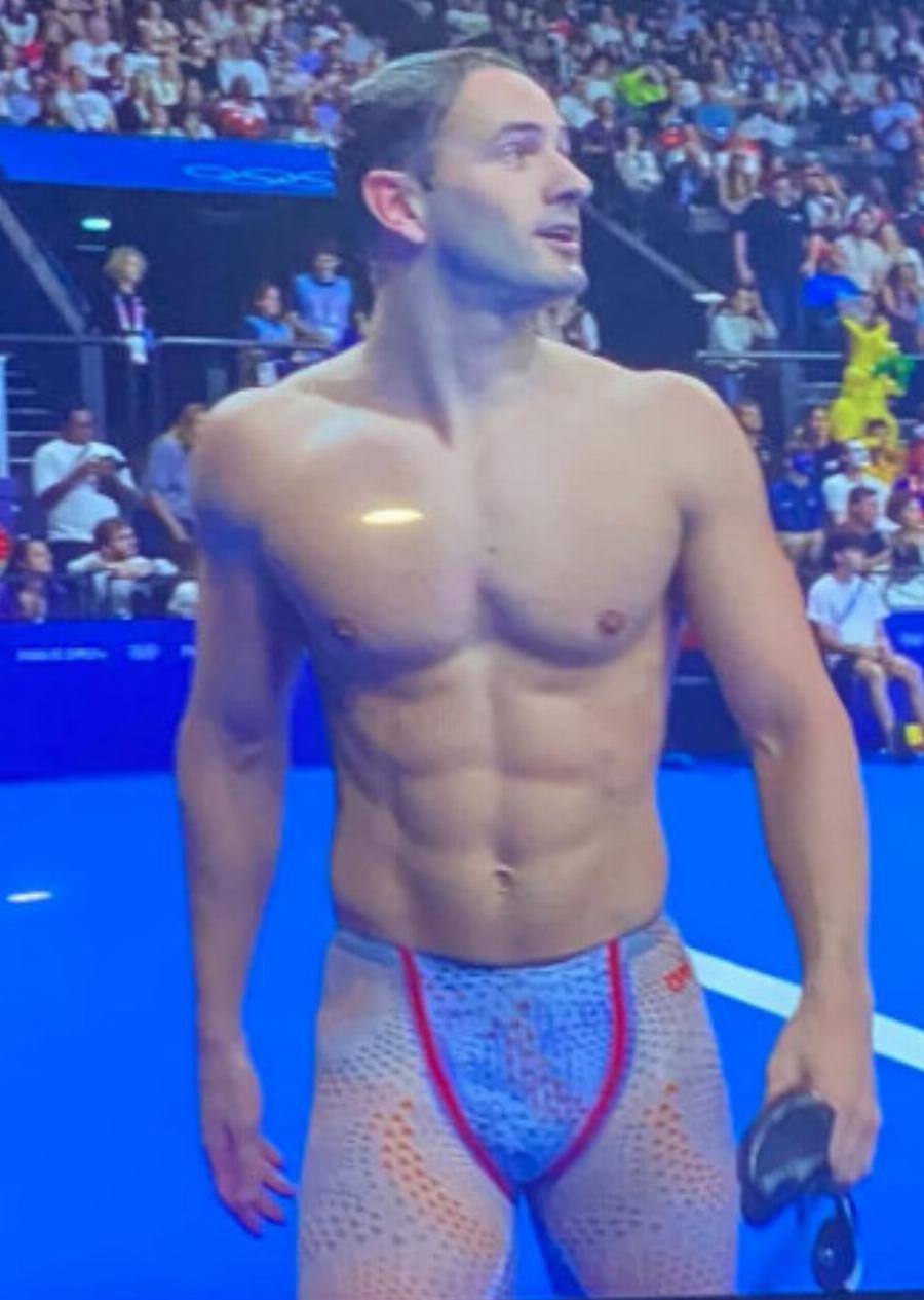 Σάλος στους Ολυμπιακούς Αγώνες – Ολλανδός κολυμβητής φόρεσε μαγιό που φαινόταν σαν να μη φορούσε τίποτα