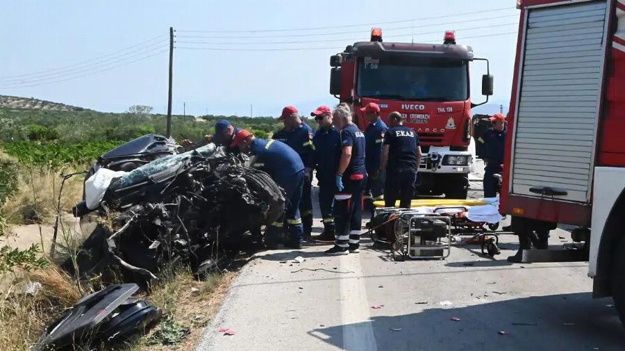 Τραγωδία πριν λίγο στην χώρα μας: Τρεις νεκροί σε φριχτό τροχαίο