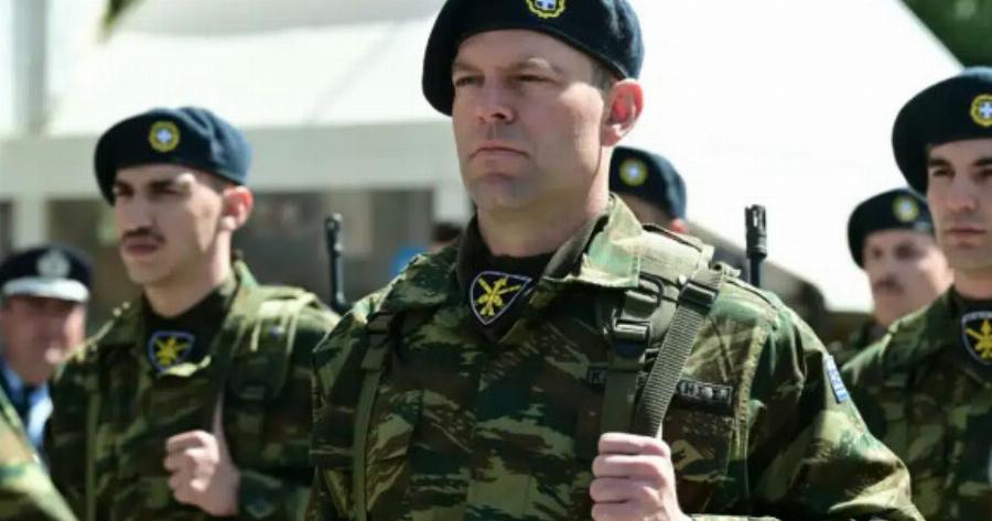 Χαμός με τον Κασσελάκη – Ντύθηκε στο «χακί» και ξετpέλανε τη χώρα