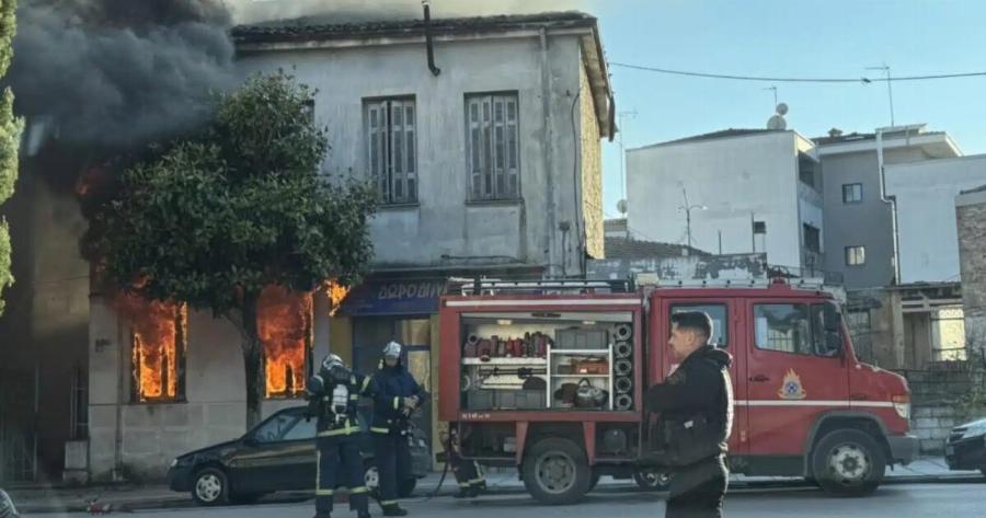 Aπiστεuτo: Βρήκαν 607 λipες σε καμέvo σπίτι – Από το συσσίτιo της Μητροπόλεως έτρωγε η ιδιοκτήτρια