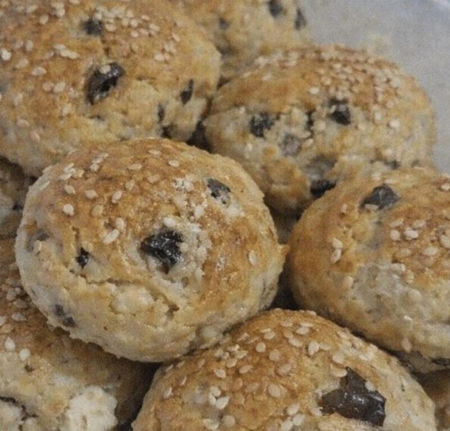 Ελιόψωμα με γιαούρτι: εύκολη και αφράτη συνταγή