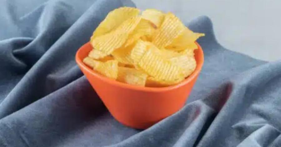 ΠΡΟΣΟΧΗ – Ανακαλούνται πατατάκια: Μολύνθηκαν με μηχανέλαιο