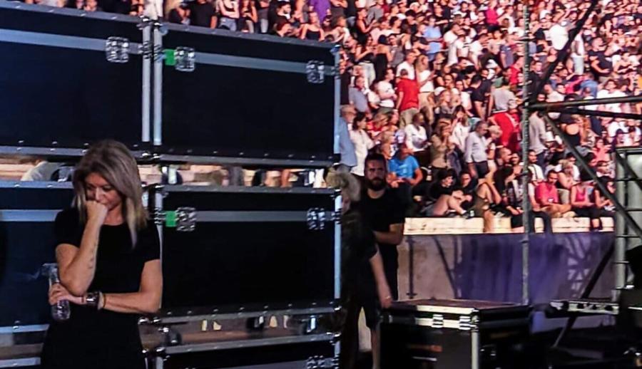 Δεν το πρόσεξε κανένας: Η συγκλονιστική κίνηση της Μαρίας Καρυστιανού πριν μιλήσει στο Καλλιμάρμαρο