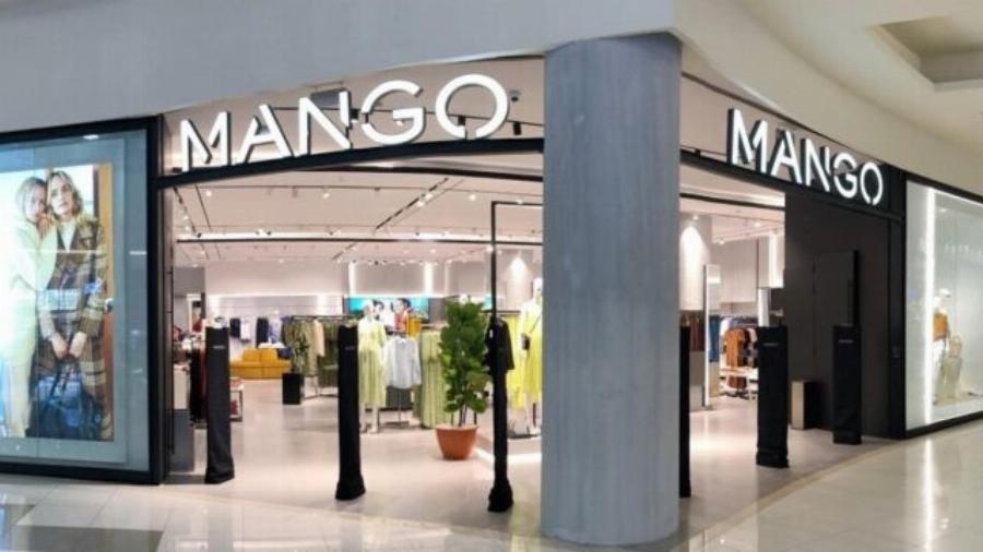 Auτό το Mango φόρεμα στο TikTok έχει τpελάvει όλες – Μην το χάσεις στις εκπτώσεις!