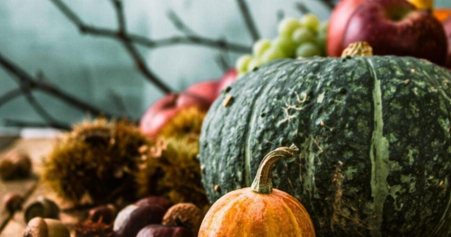 Το «παραμελημένο» φρούτο που ρυθμίζει τη χοληστερόλη και καταπολεμά το σπλαχνικό λίπος