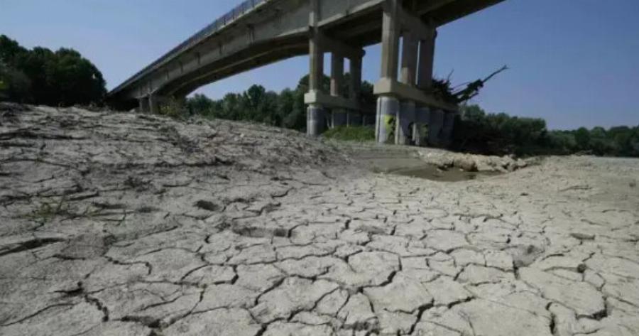 Ένα βήμα πριν τη λειψυδρία η Αττική: Στερεύει το νερό μέρα με τη μέρα, αδειάζουν οι ταμιευτήρες