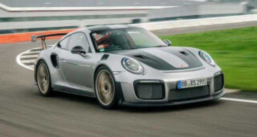 Τρελάθηκε ο Γιαννακόπουλος: Auτή είναι η ασημί Porsche που έδωσε δώρο στον Κέντρικ Ναν αξίας… 285.220 ευρώ