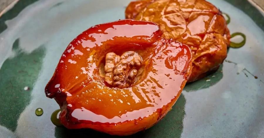 Λίγοι το γνωρίζουν: Ο «ξεχασμένος» καρπός της αγάπης και της γονιμότητας που ρυθμίζει σάκχαρο & χοληστερόλη