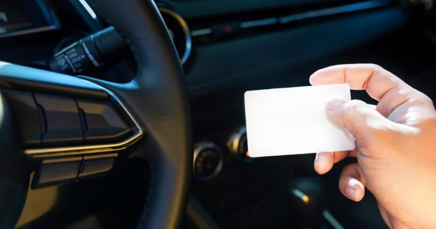 Πρόστιμο 200 ευρώ σε χιλιάδες οδηγούς –Ποια κάρτα πρέπει να βάλουν στο αυτοκίνητο