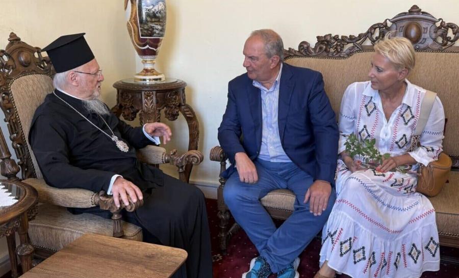 Σεμνή, σικάτη και απλή: Η νέα εμφάνιση της Νατάσας Παζαΐτη είναι ότι καλύτερο είδαμε σήμερα