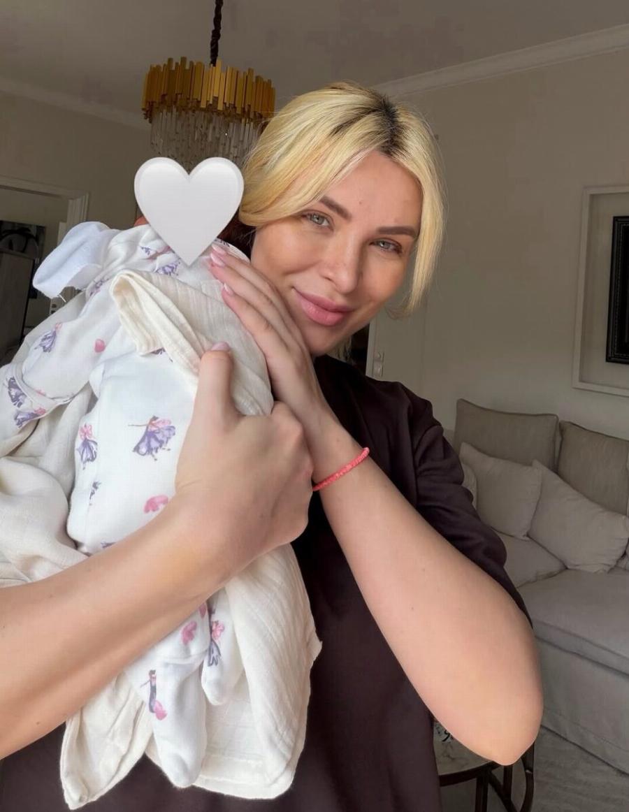 ΤΗ ΓΛΩΣΣOΦAΓAN ΜΕ ΤΑ TOΞIKA ΣΧΟΛΙΑ: ΜΟΛΙΣ ΜΑΘΕΥΤΗΚΕ ΓΙΑ ΤΗΝ ΚΑΤΕΡΙΝΑ ΚΑΙΝΟΥΡΓΙΟΥ – ΔYΣTYXΩΣ…