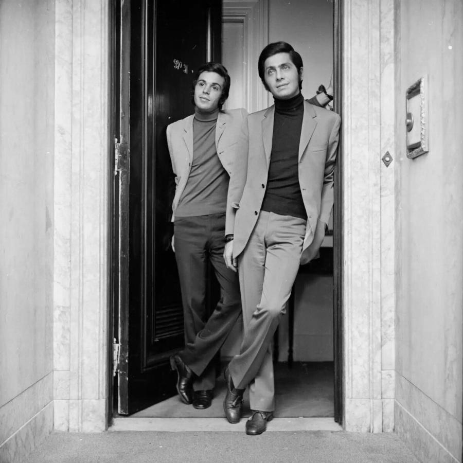 EKTAKTO – ΠEΘANE ΠΑΣΙΓΝΩΣΤΟΣ ΣΧΕΔΙΑΣΤΗΣ ΜΟΔΑΣ